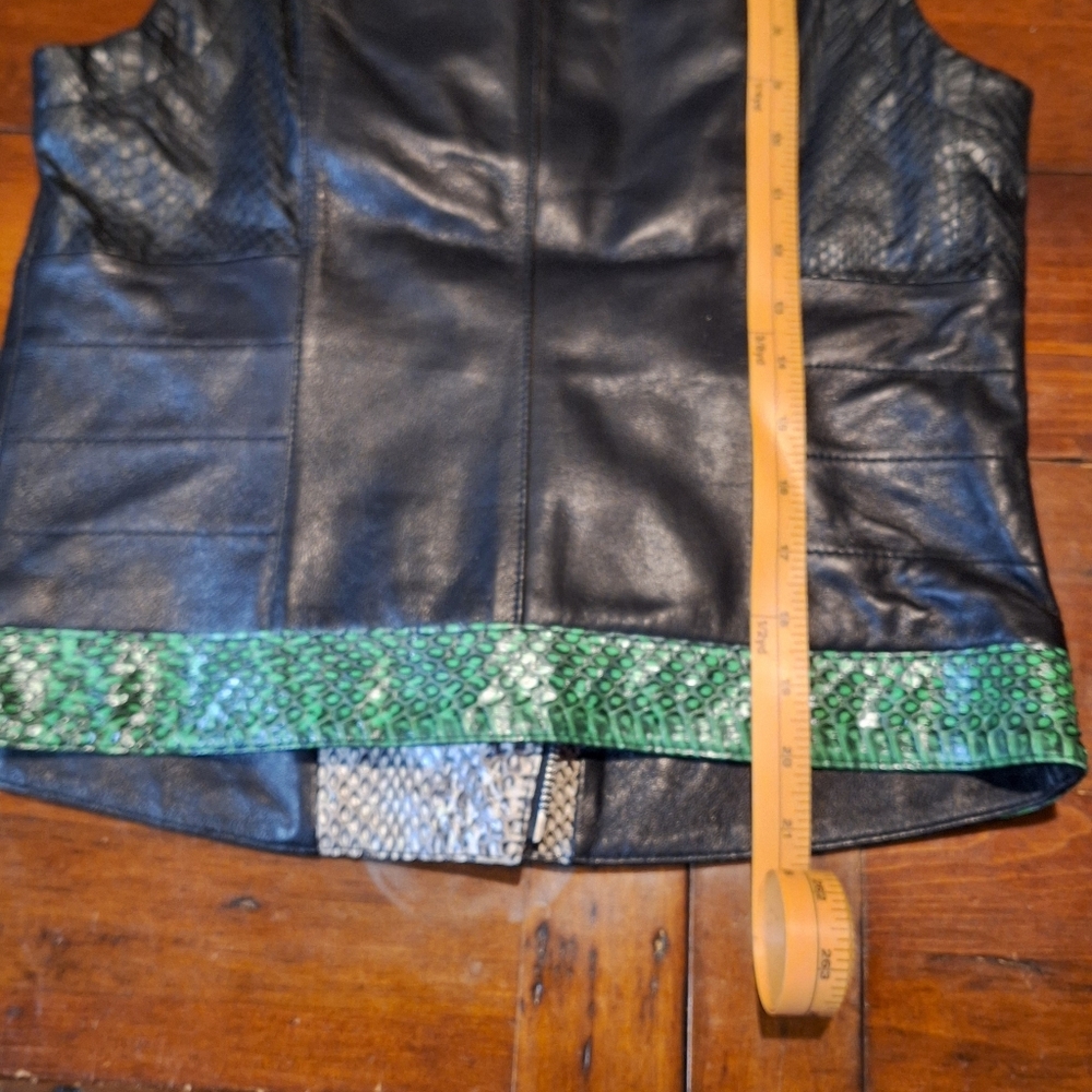 Real Snakeskin and Leather Vest - Picture 2 of 4